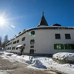 Alpetta 37 In - Out - Happy * Сестриере
